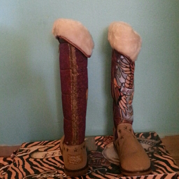 Ed Hardy SNOWBLAZER Tattoo Boots with fur - Picture 2 of 4