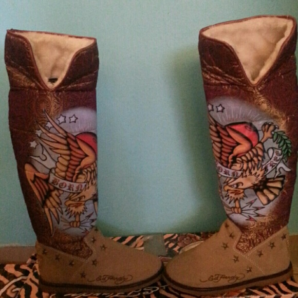Ed Hardy SNOWBLAZER Tattoo Boots with fur - Picture 3 of 4