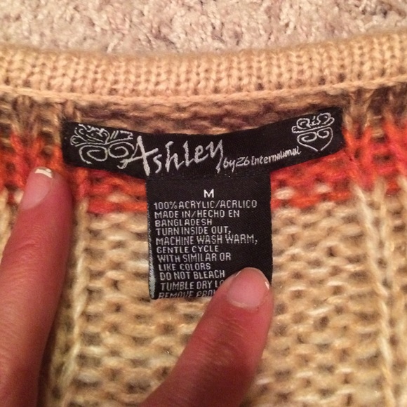Sweater - Picture 3 of 4