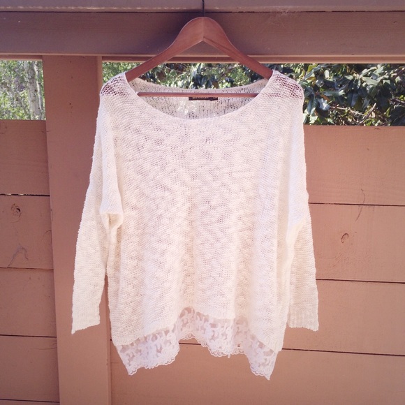 💌SOLD💌 LF Stores Lace Crochet Sweater in Cream - Picture 2 of 4