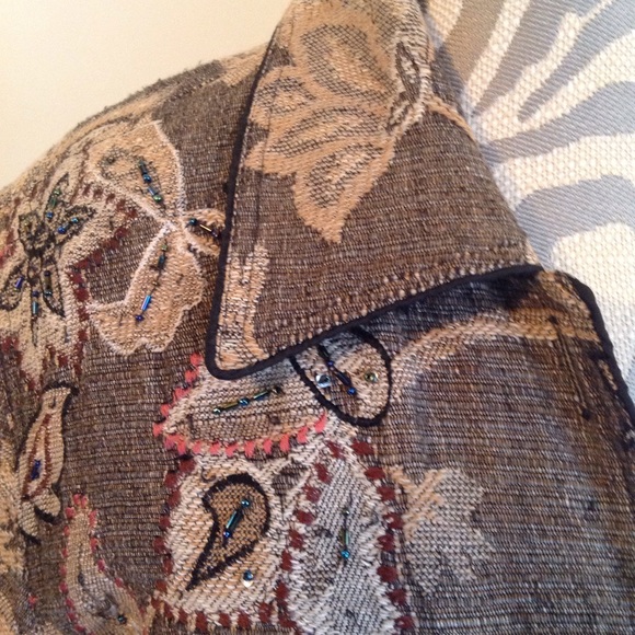 🌟HP🌟Gorgeous Tapestry Coat w/Piping & Beading - Picture 3 of 4