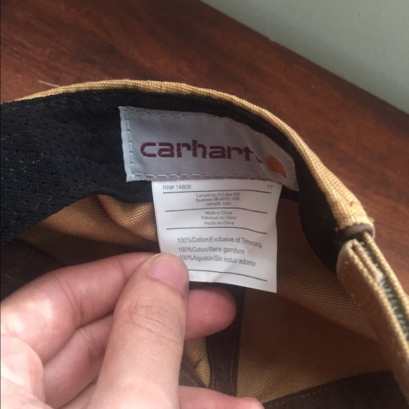Bundled Men's Carhartt Hat - Picture 3 of 4
