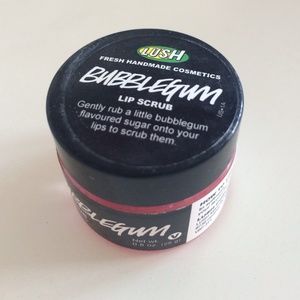 Lush bubblegum lip scrub