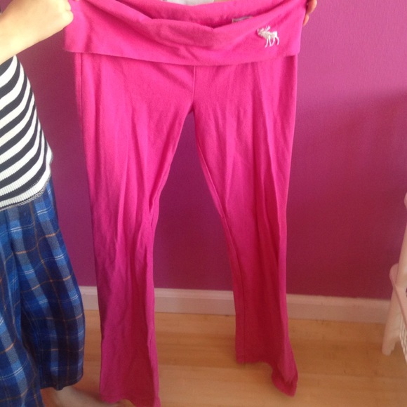 Pink Abercrombie yoga pants