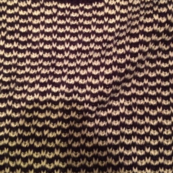 Sweater - Picture 3 of 3