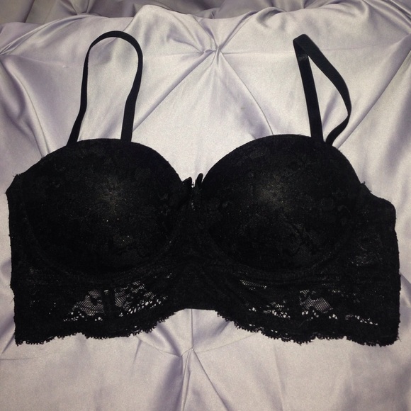 Black lace bra