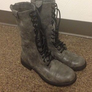 Versatile Gray Combat Boots