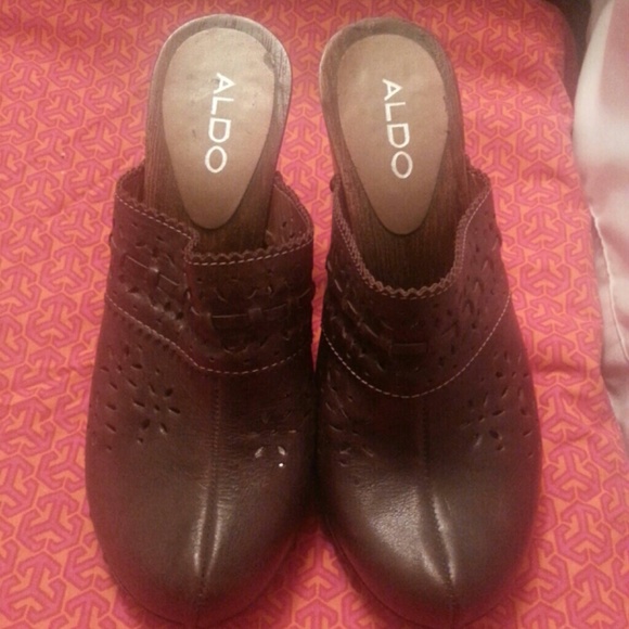 Aldo clogs