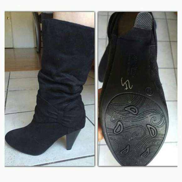 Brand new black suede boots - Picture 2 of 2