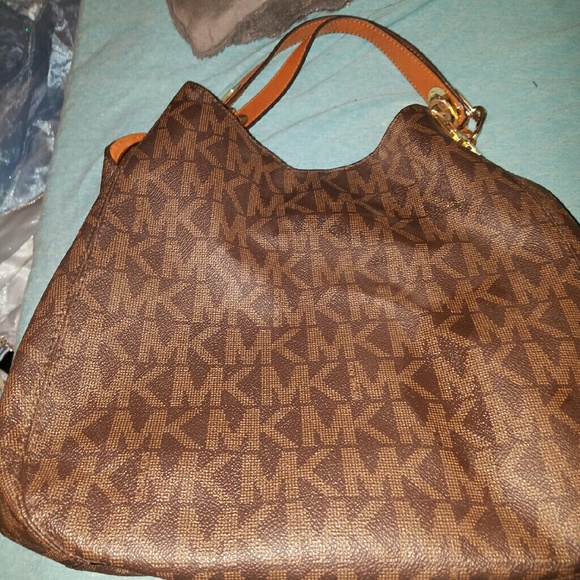 Michael kors handbag - Picture 2 of 4