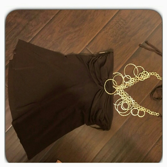 Arden b brown top with gold necklace - Picture 2 of 3