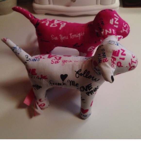 ❌SOLD❌ 4⃣ VS PINK DOGS BUNDLE - Picture 2 of 2