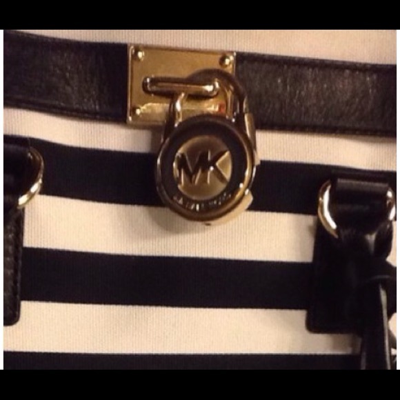 Sold - Picture 3 of 4