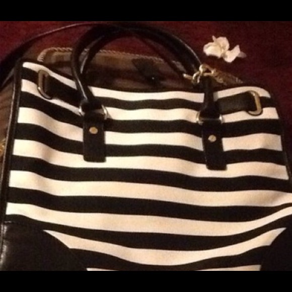 Sold - Picture 4 of 4