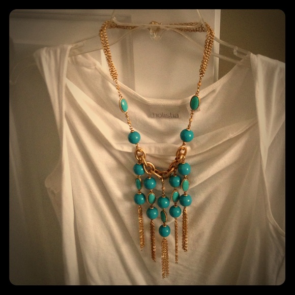 Statement necklace
