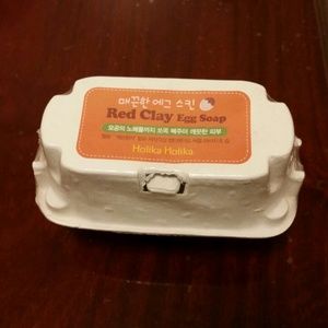 BNIB Holika Holika Red Clay Egg Soap