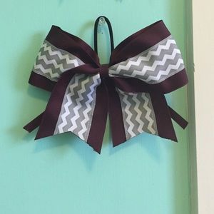 cheer bow