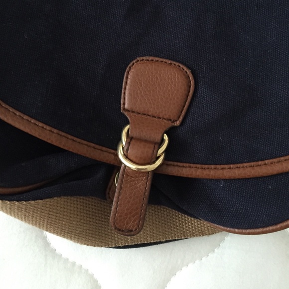 40% off HM Handbags - HM satchel bag from Nerwel's closet on Poshmark 40% off HM Handbags - HM satchel bag from Nerwel's closet on Poshmark