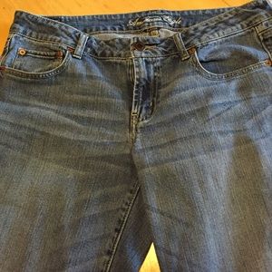 American Eagle Outfitters Favorite Boyfriend Jeans