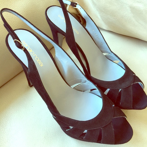 Sergio Rossi sling back suede pump