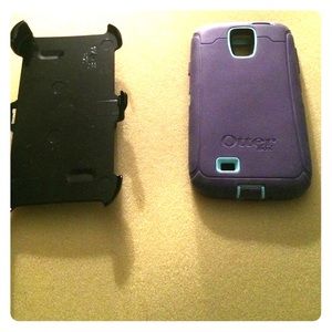 Purple & turquoise otterbox Galaxy s4
