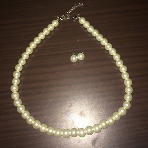 Kate spade pearl necklace and earrings