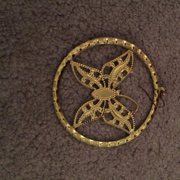 Earrings - Picture 3 of 3