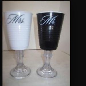 Wedding mr mrs solo cups