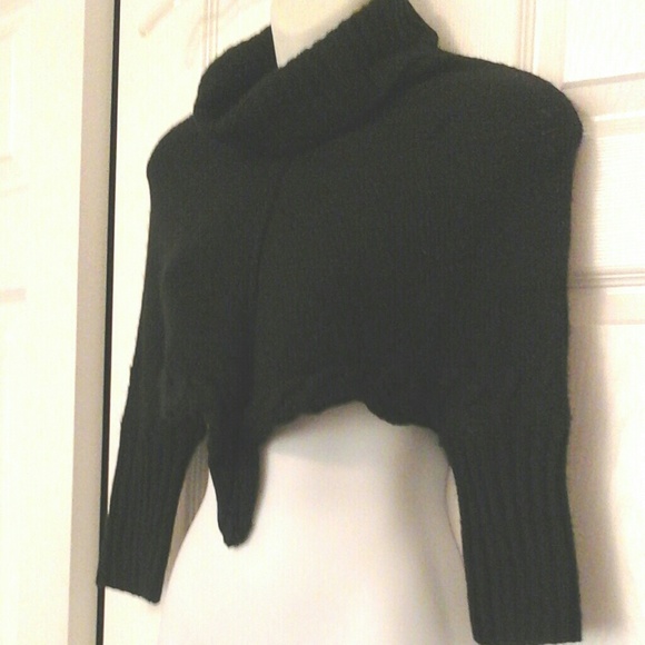 Cute Black crop Sweater