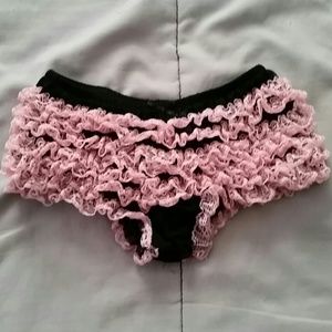 Ruffled panties