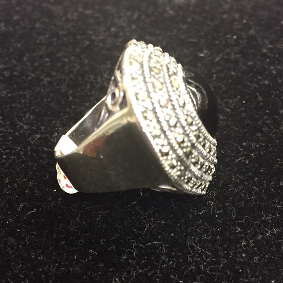 Gorgeouse Solid Silver Black Heart - Picture 3 of 3