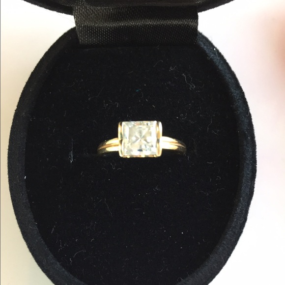 *bundled* ring CZ 10kt - princess cut - 7