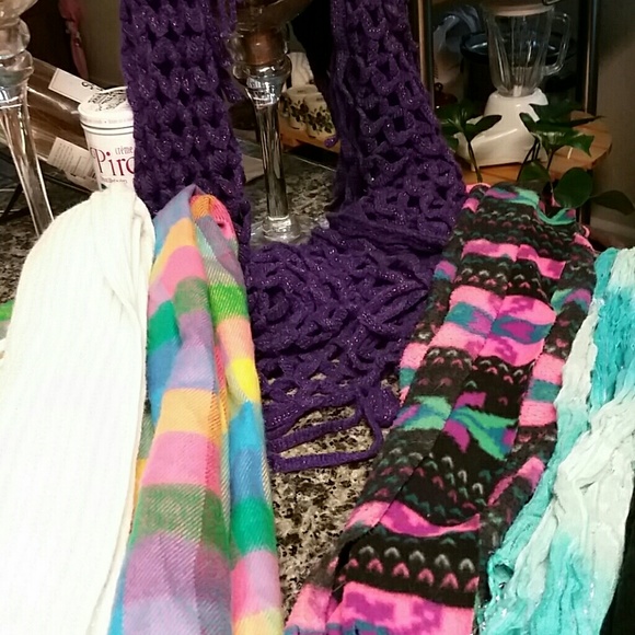 Scarves - Picture 2 of 4