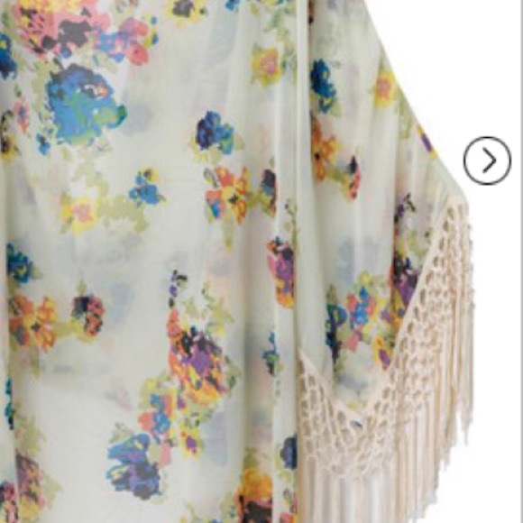 ✋🏻SOLD OUT✋🏻🎉2xHOST PICK🎉💜️Fringed Kimono💜 - Picture 3 of 4