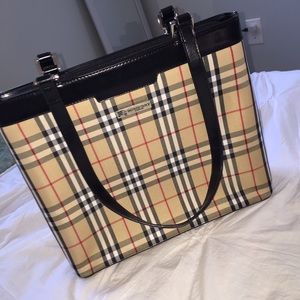 Burberry lookalike Handbag