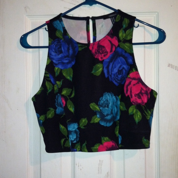 Crop top