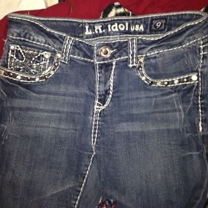 LA idol size 9 capris