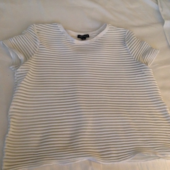 ~ BUNDLED ~ TROUVÉ white top - Picture 2 of 3