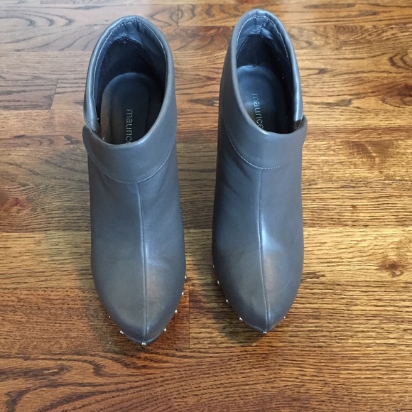 SOLD!!!!!A pair gray booties from Maurices
