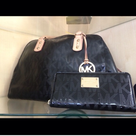 Traded with Sarahm756  MK bag & Wallet