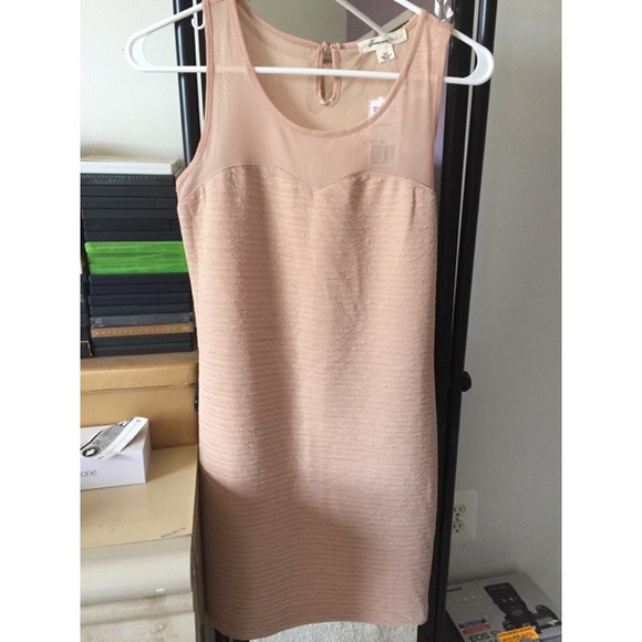 forever21 NWT blush pink/nude dress size small