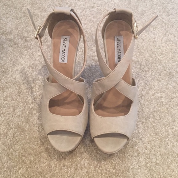 Steve Madden wedges