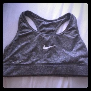 Nike sports bra ✔️