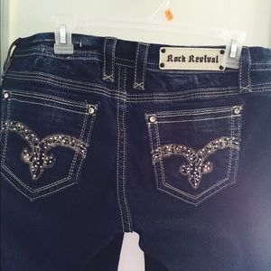 Brand new jeans from buckles