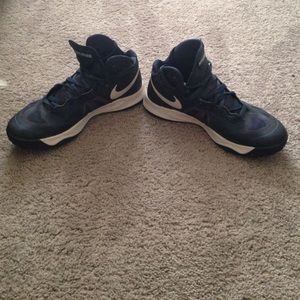 Hyper fuse basketball shoes