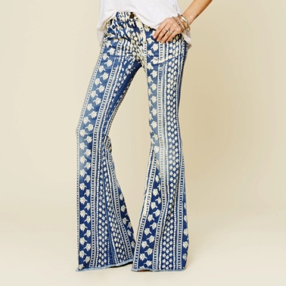 🎈️FLASH SALE🎈FP // Blue Striped Bali Flare Jeans