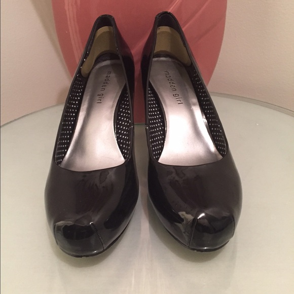 Madden Girl pumps