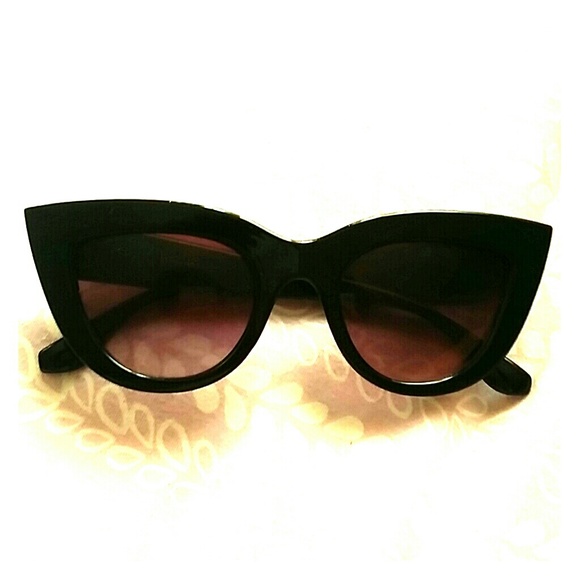 Cat eye sunglasses