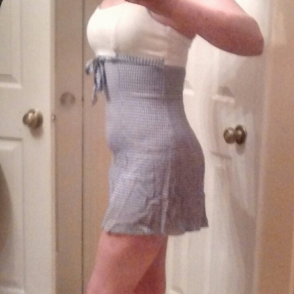 Dress - Picture 4 of 4