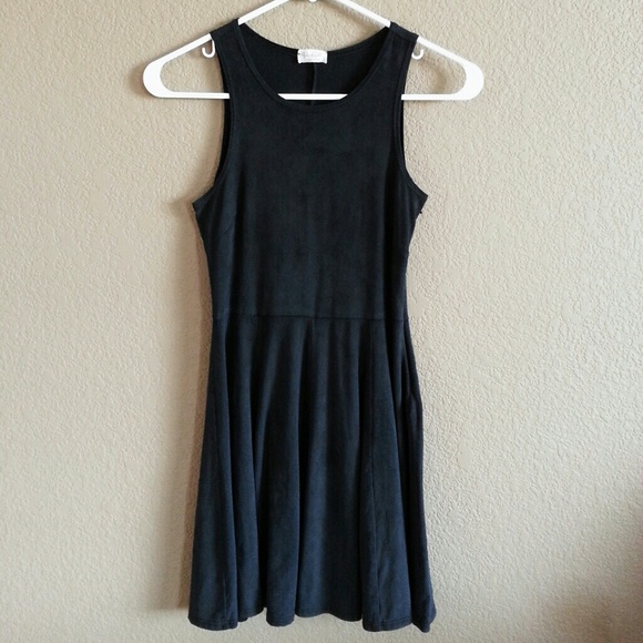 TRADED - Picture 2 of 3